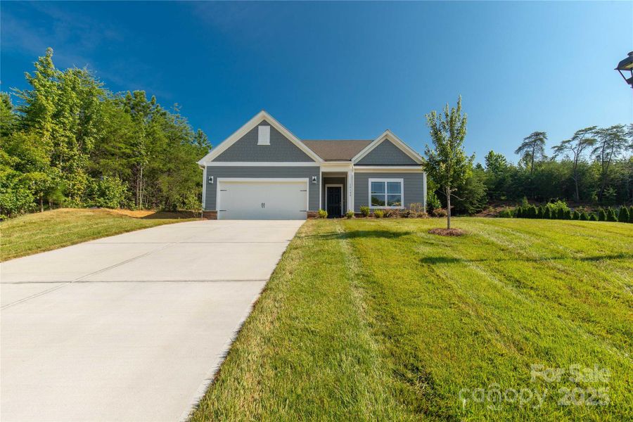 Front exterior of a home in the Edgewater community, located in Lancaster, SC (Image 18).