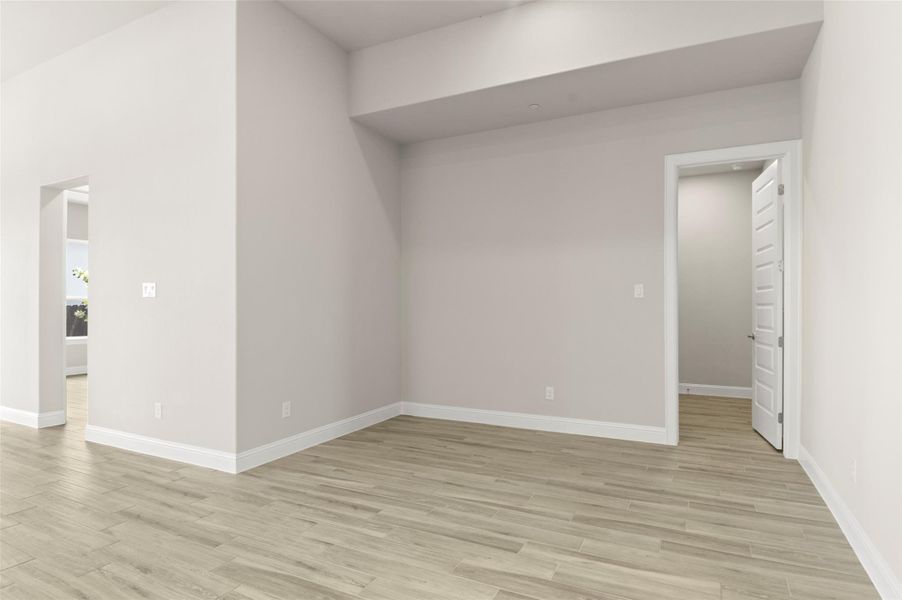 Spacious, unfurnished interior of a new home in Cross Creek, Cedar Park (Image 24).