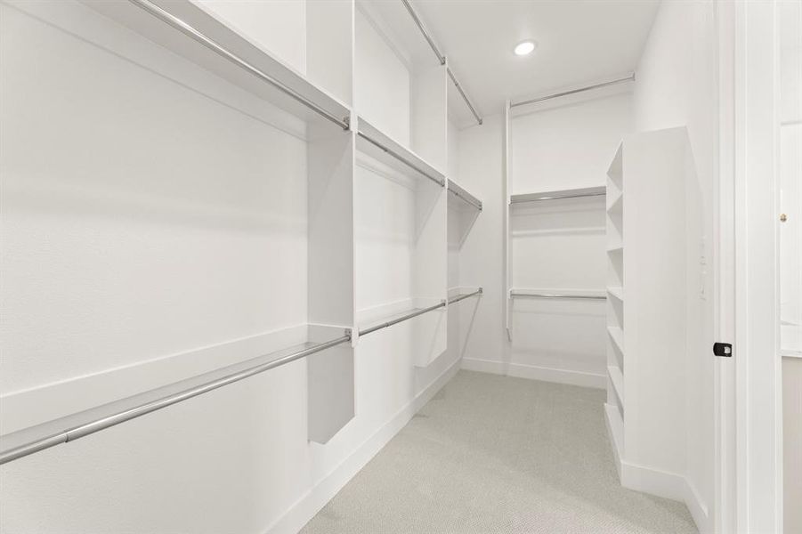 37. 4416 Meander - Closet (2)