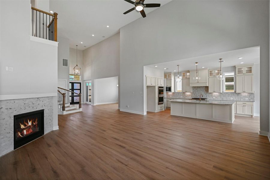 Spacious, unfurnished interior of a new home in Bridgeland 80′, Cypress (Image 21). Spacious, unfurnished interior of a new home in Bridgeland 80′, Cypress (Image 21).