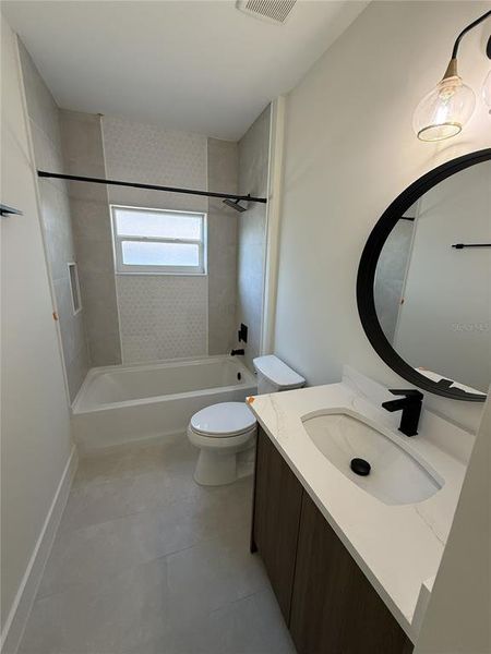 Furnished interior view inside a new home in , Venice (Image 10).