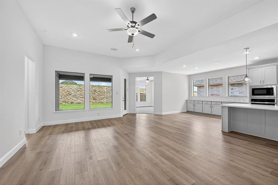 1717 Grackle Drive ~ Ready Now 1717 Grackle Drive ~ Ready Now
