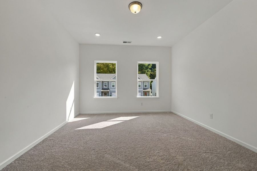 Spacious, unfurnished interior of a new home in Ironhorse, Dickson (Image 18).