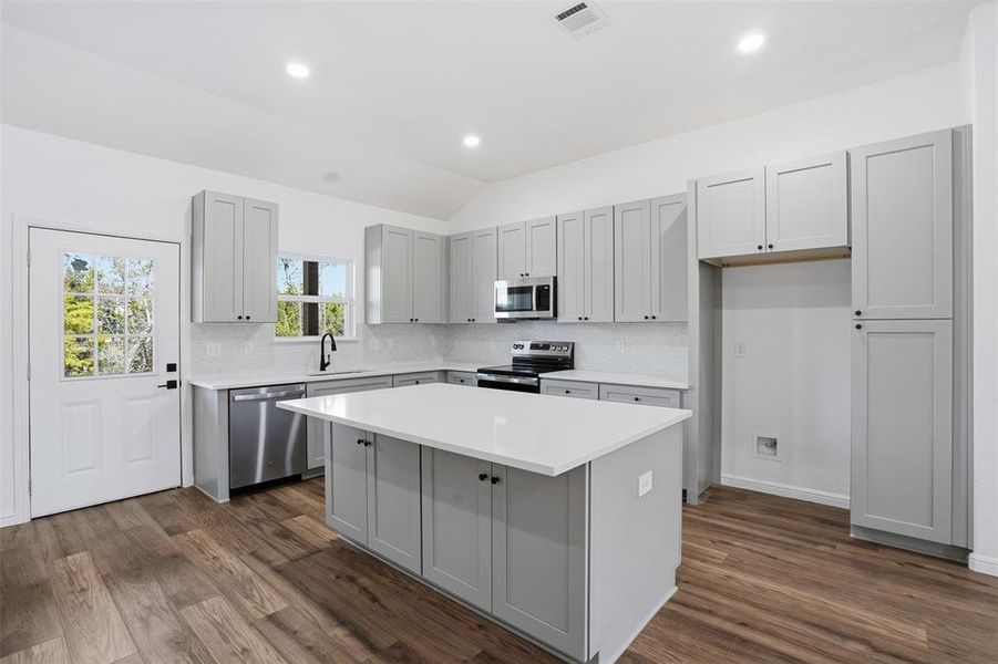 Furnished interior view inside a new home in , Granbury (Image 8).