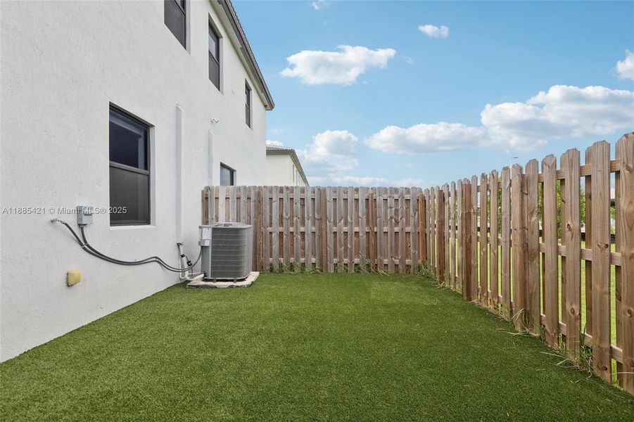 Exterior details and patio area of a home in , Homestead (Image 1).