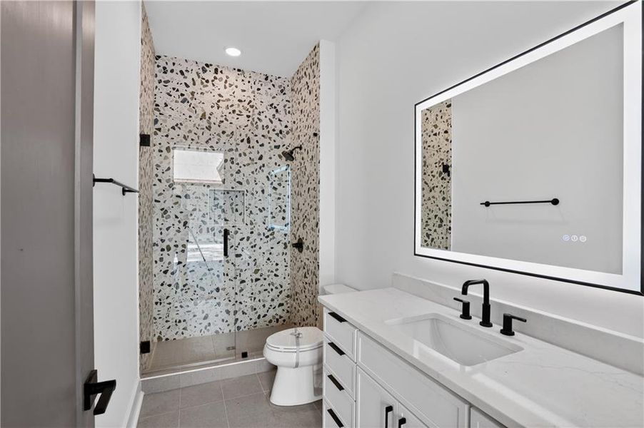 Furnished interior view inside a new home in , Alpharetta (Image 64).