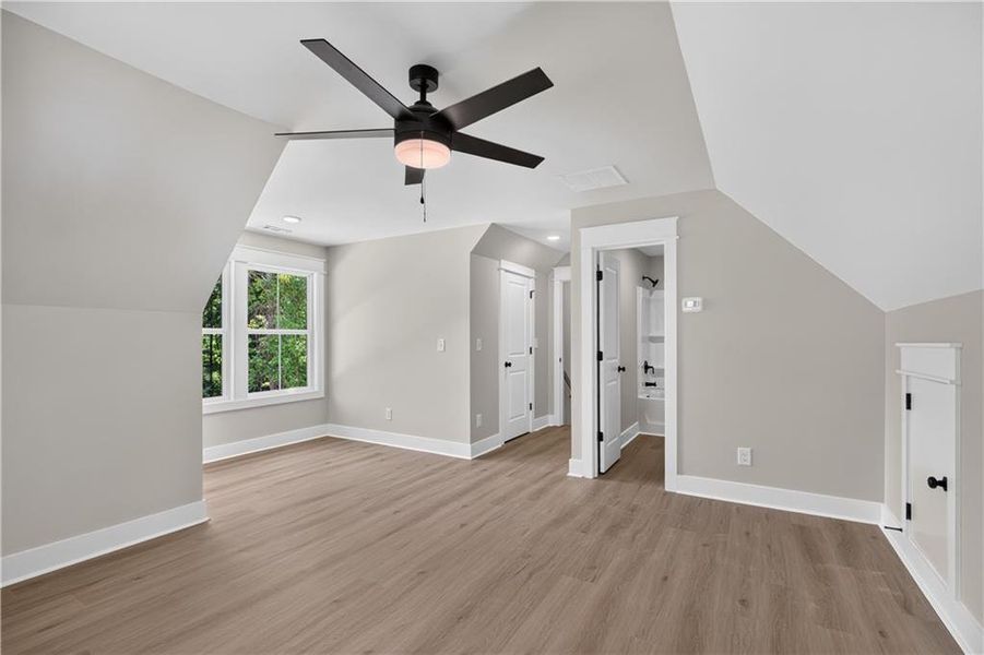 Spacious, unfurnished interior of a new home in , Buchanan (Image 41).