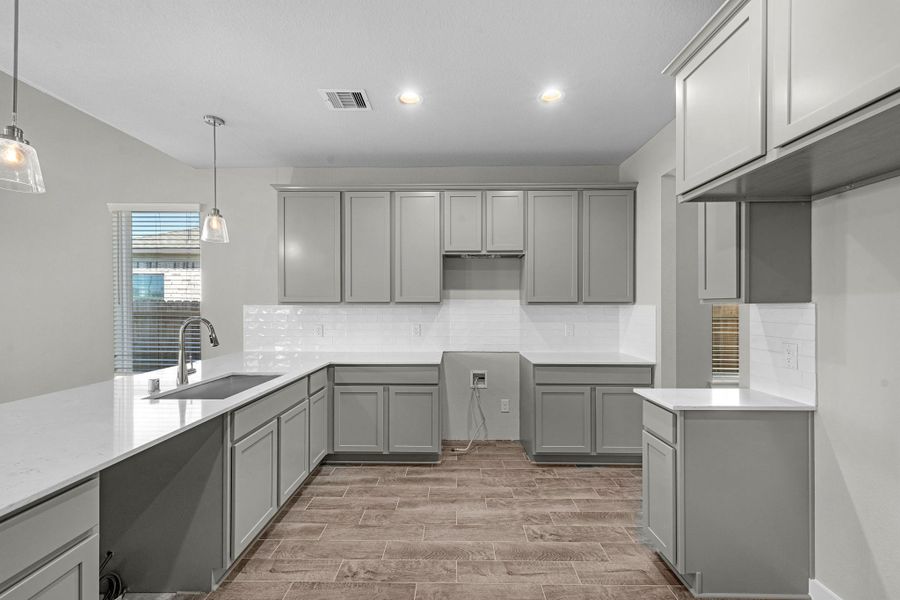 Furnished interior view inside a new home in Beacon Hill, Waller (Image 8).