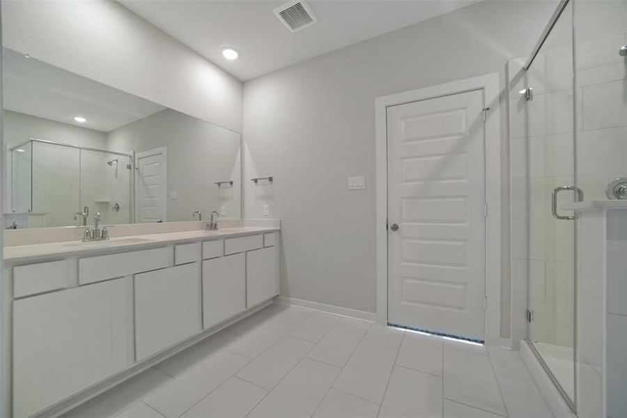 Image 78 of a home in Sunterra. Image 78 of a home in Sunterra.