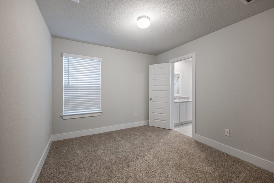 Spacious, unfurnished interior of a new home in Stillwater Ranch, San Antonio (Image 32). Spacious, unfurnished interior of a new home in Stillwater Ranch, San Antonio (Image 32).