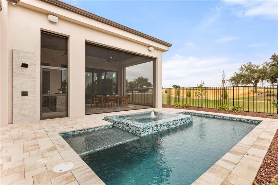 Exterior details and patio area of a home in , Montverde (Image 25).