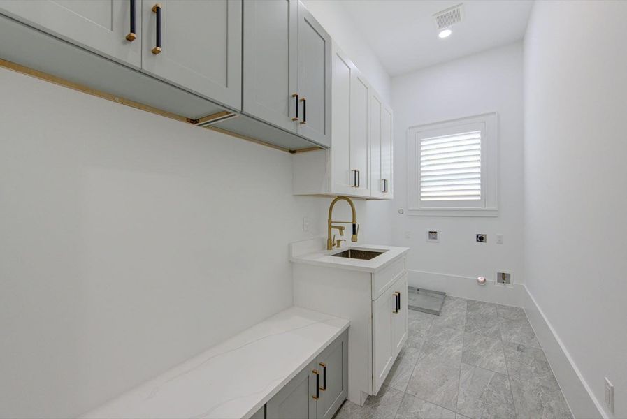 Furnished interior view inside a new home in , Houston (Image 30). Furnished interior view inside a new home in , Houston (Image 30).