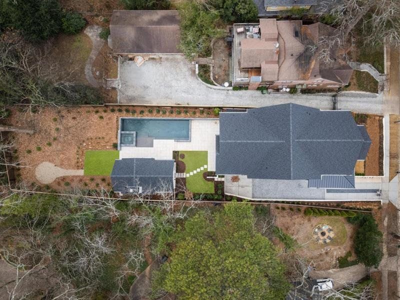 Image 51 of a home in .