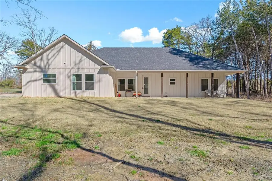Exterior details and patio area of a home in , Emory (Image 4).