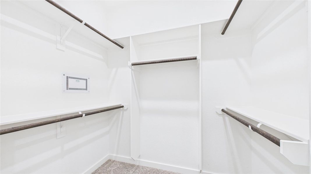 Spacious, unfurnished interior of a new home in , Houston (Image 43).
