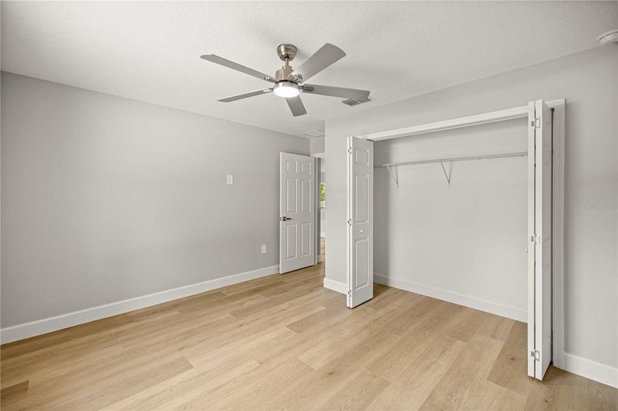 Spacious, unfurnished interior of a new home in , Summerfield (Image 24).
