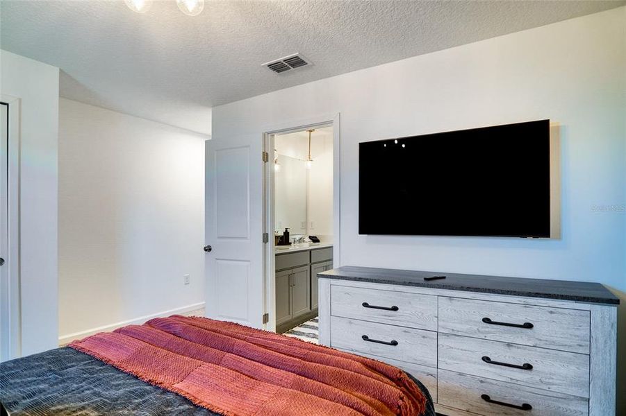 Furnished interior view inside a new home in , Kissimmee (Image 33).