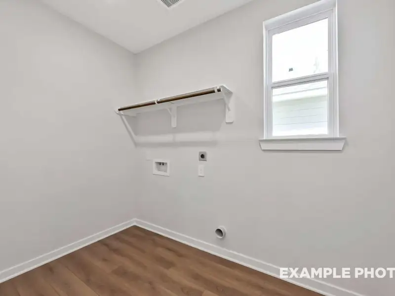 Spacious, unfurnished interior of a new home in Sundance Cove, Crosby (Image 22).