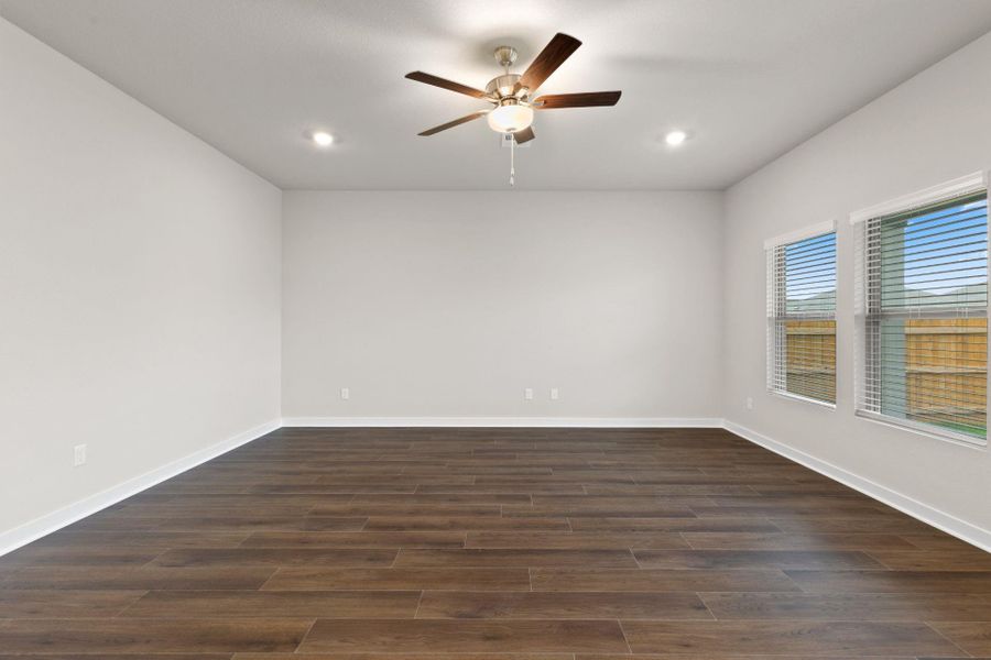 Spacious, unfurnished interior of a new home in Westridge Cove, Conroe (Image 22). Spacious, unfurnished interior of a new home in Westridge Cove, Conroe (Image 22).