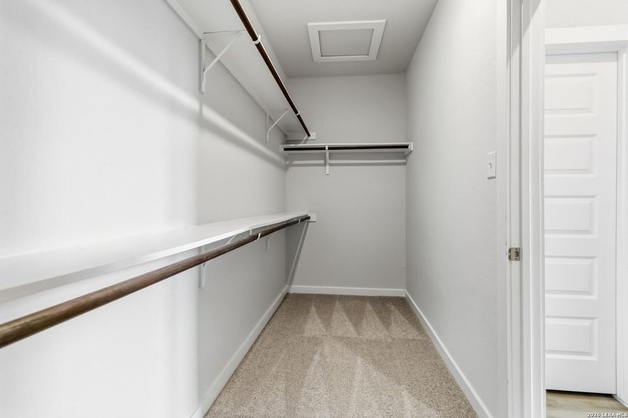 Spacious, unfurnished interior of a new home in Hickory Ridge, Elmendorf (Image 18).
