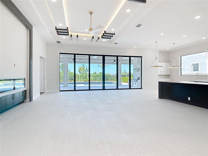 Spacious, unfurnished interior of a new home in , Kissimmee (Image 15).