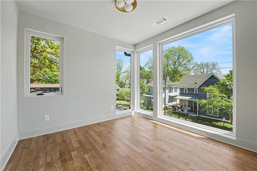Spacious, unfurnished interior of a new home in , Atlanta (Image 23).