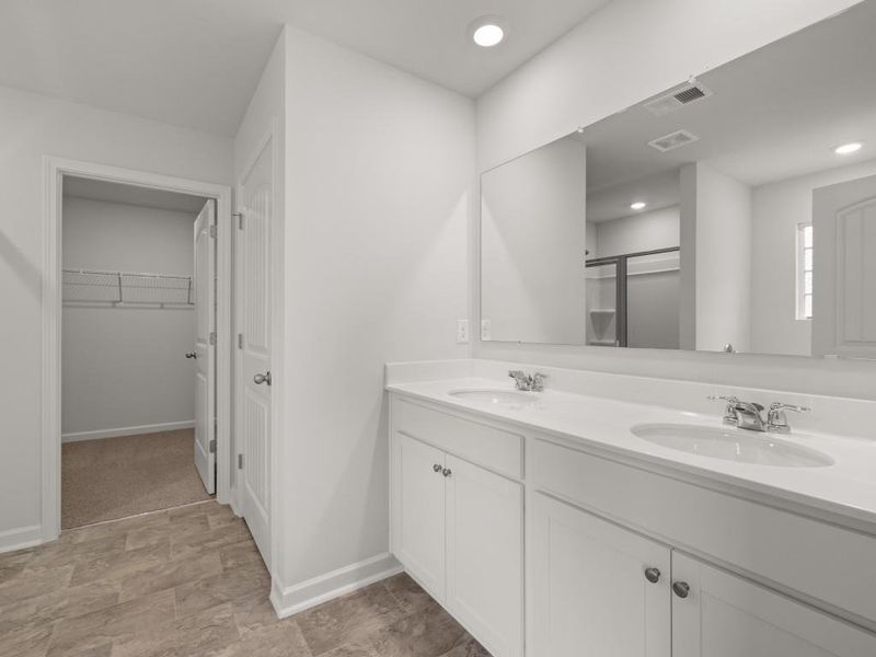 Furnished interior view inside a new home in Thompson Ridge, Dallas (Image 7). Furnished interior view inside a new home in Thompson Ridge, Dallas (Image 7).