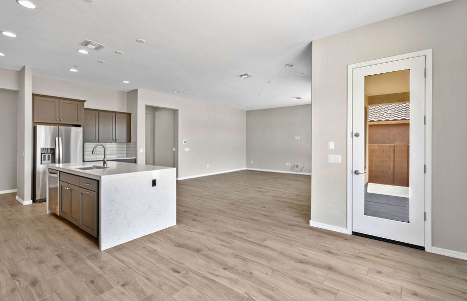 Quick Move-In Home Quick Move-In Home