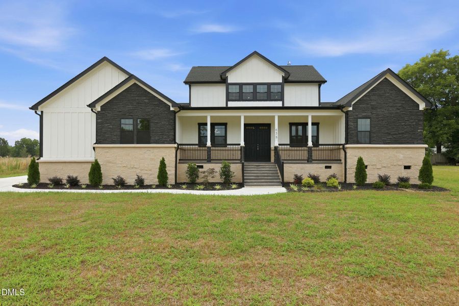 1-web-or-mls-AZ3A7479 1-web-or-mls-AZ3A7479