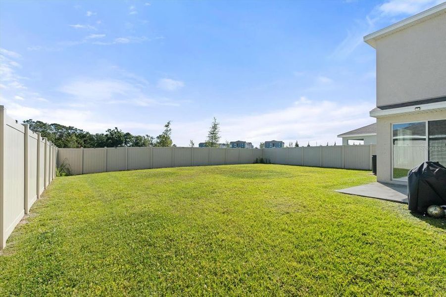Front exterior of a new home in Silverstone North, Palmetto, FL, highlighting curb appeal (Image 27).