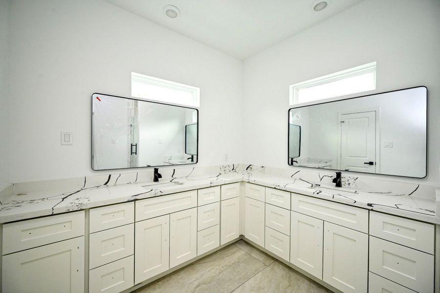 Image 3 of a home in . Image 3 of a home in .