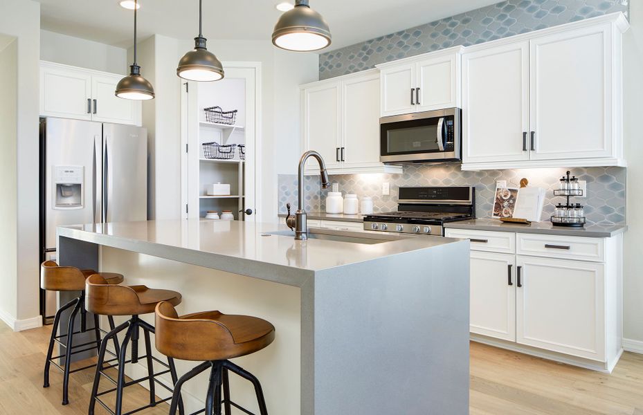 Representative furnished interior of a home built from the Salerno by Pulte Homes in Vistoso Canyon Estates, Oro Valley (Image 10).