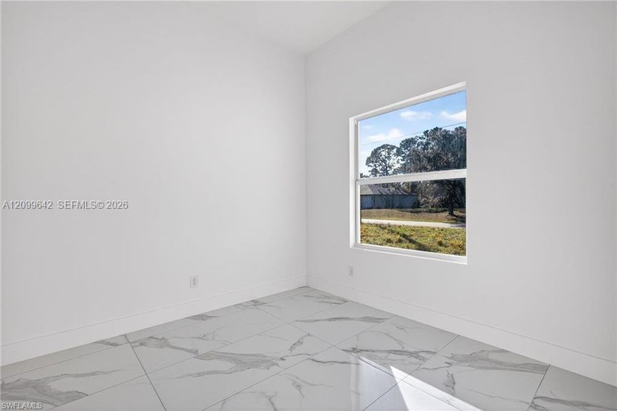 Spacious, unfurnished interior of a new home in , Lehigh Acres (Image 28).