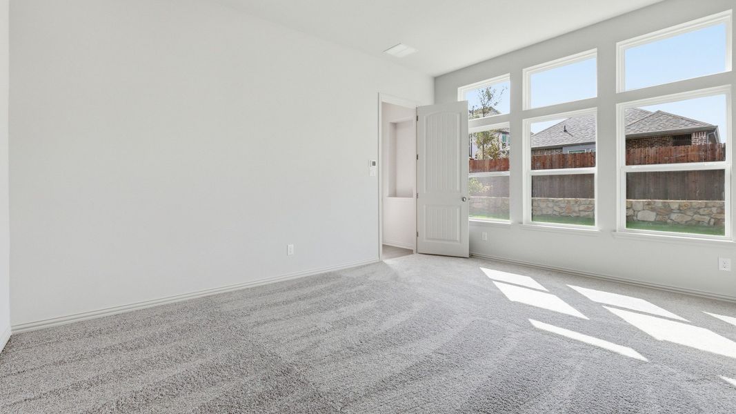 Furnished interior view inside a new home in Thompson Farms, Van Alstyne (Image 8).