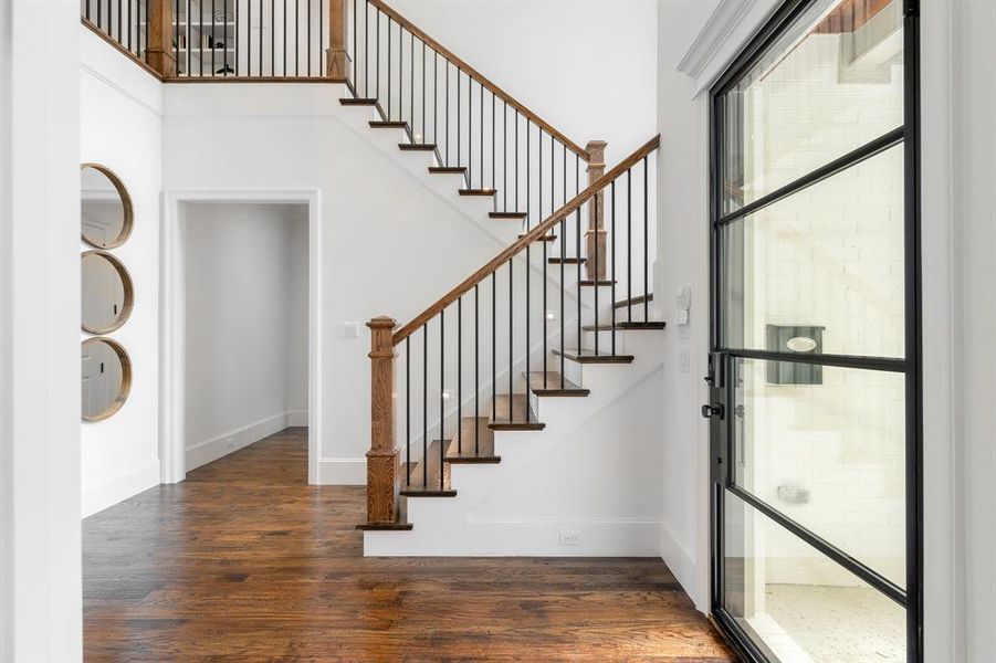 Spacious, unfurnished interior of a new home in , University Park (Image 20).