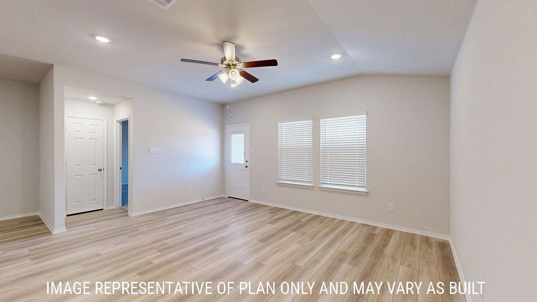 Spacious, unfurnished interior of a new home in Creekside Hills, Copperas Cove (Image 12).