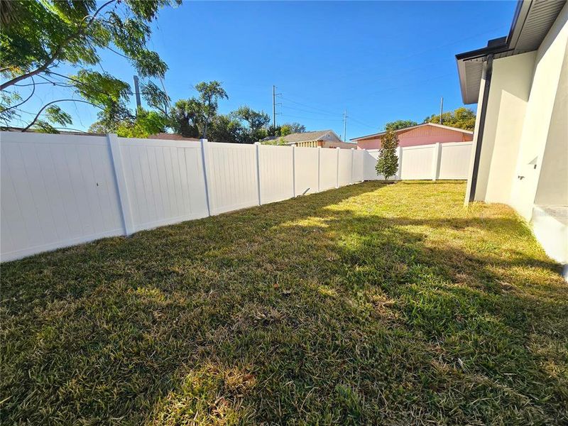 Exterior details and patio area of a home in , Tampa (Image 26).