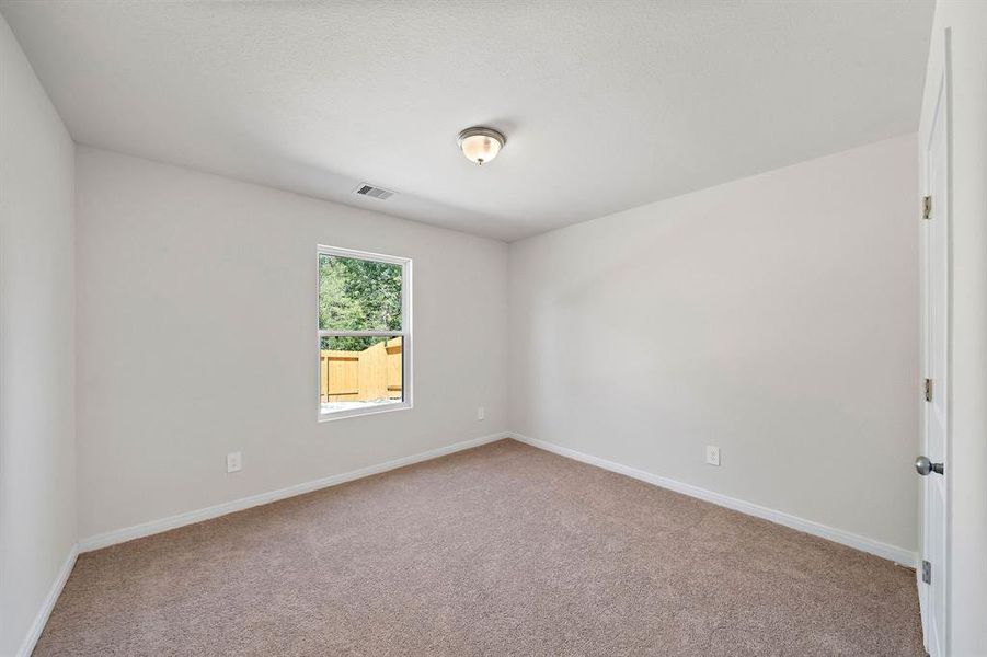Spacious, unfurnished interior of a new home in Middlefield Village, Dallas (Image 15).