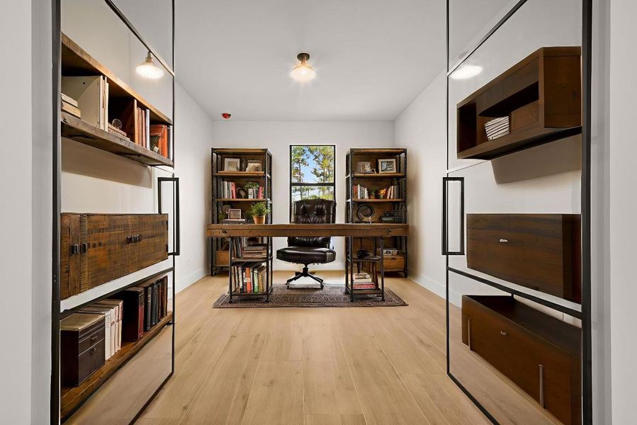 cm-media-30a - home office - industrial