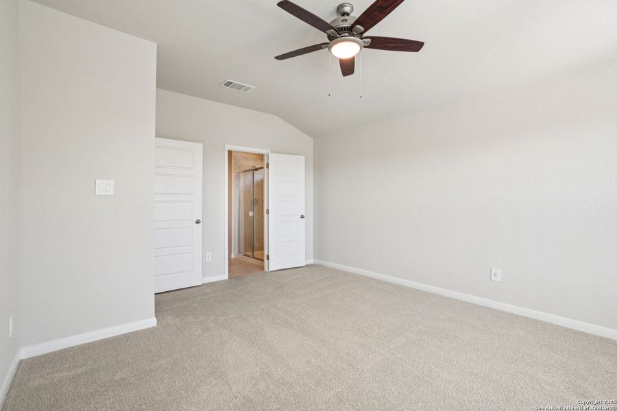Spacious, unfurnished interior of a new home in Kallison Ranch, San Antonio (Image 25).
