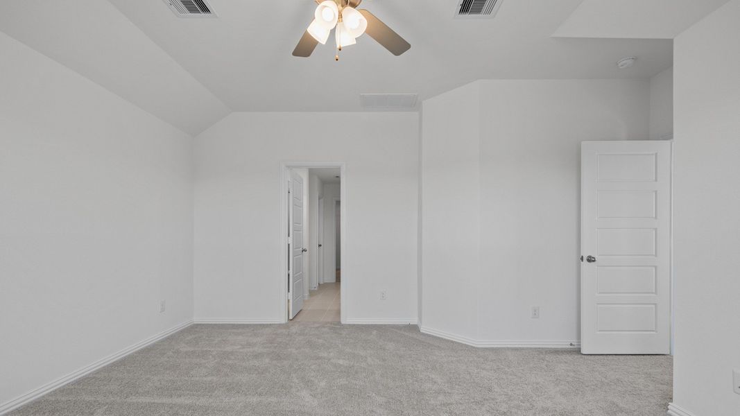 Furnished interior view inside a new home in Oakwood Estates, Waller (Image 33).