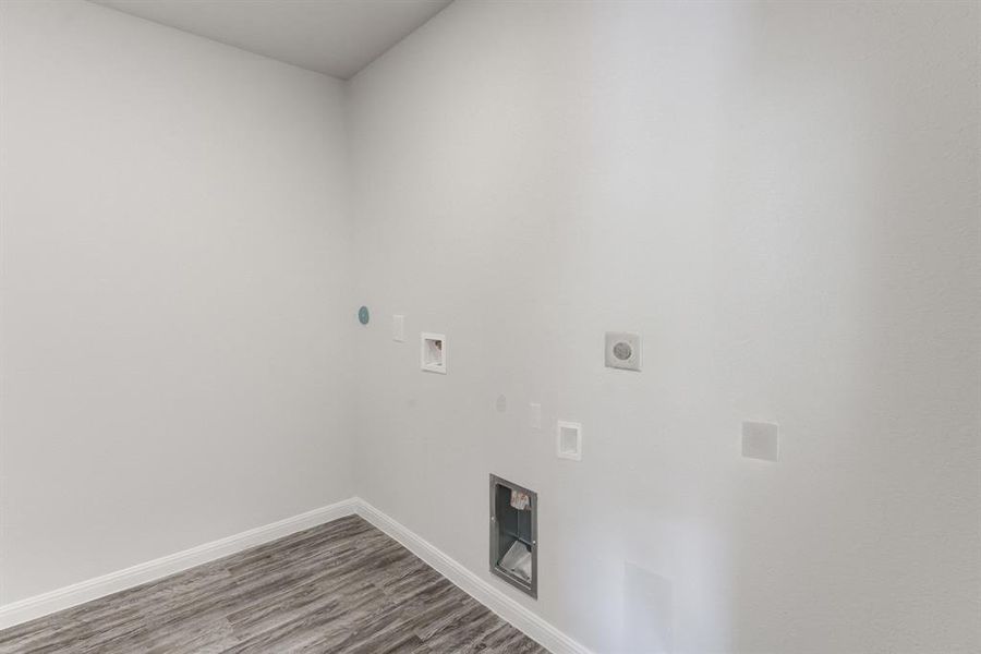 Spacious, unfurnished interior of a new home in Colony Park, Eastland (Image 14). Spacious, unfurnished interior of a new home in Colony Park, Eastland (Image 14).