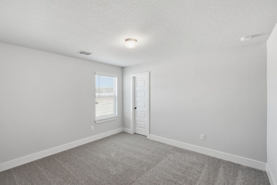 Spacious, unfurnished interior of a new home in Alsatian Oaks, Castroville (Image 47).