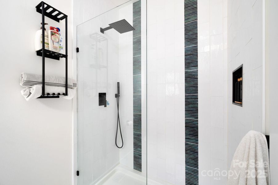 With Tiled Walk-in Showers with Glass Doors