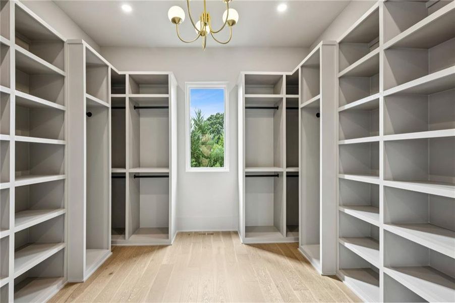 Spacious, unfurnished interior of a new home in , Atlanta (Image 39).