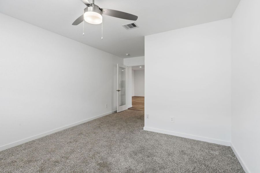 Spacious, unfurnished interior of a new home in , Fulshear (Image 30).