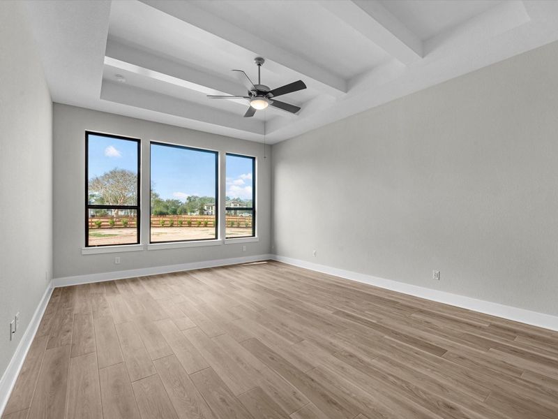 Spacious, unfurnished interior of a new home in , Fulshear (Image 19).