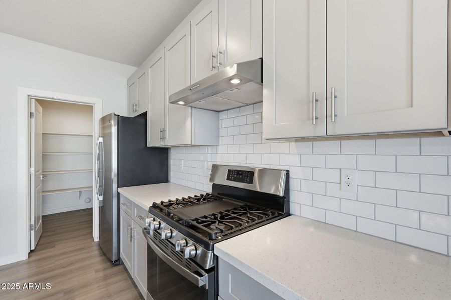 6568 N 15TH DR, Phoenix, AZ 85015