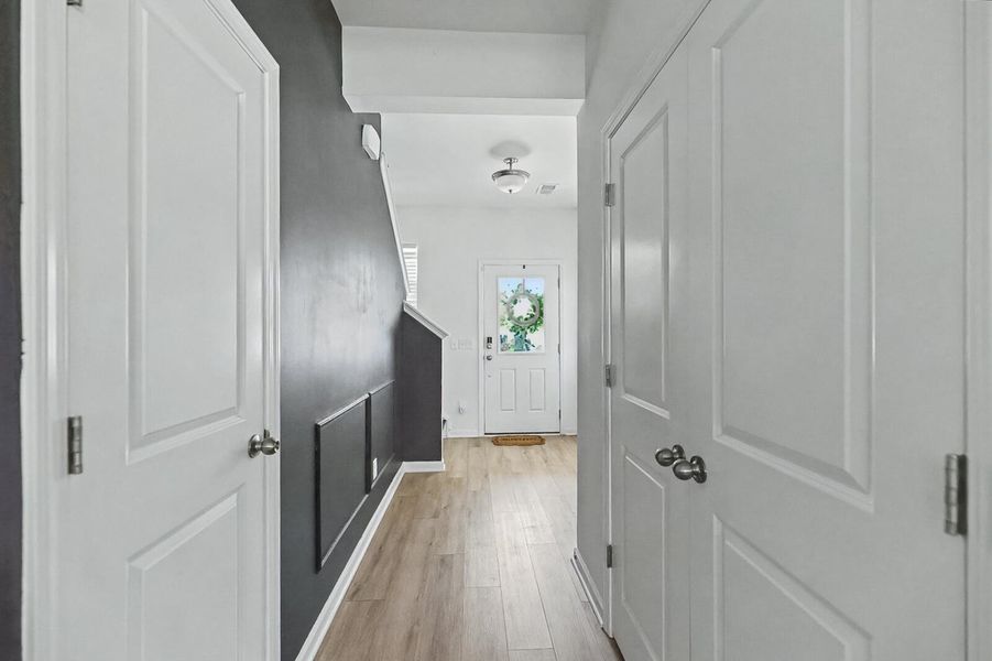 Spacious, unfurnished interior of a new home in Parker's Preserve, Ridgeville (Image 19).