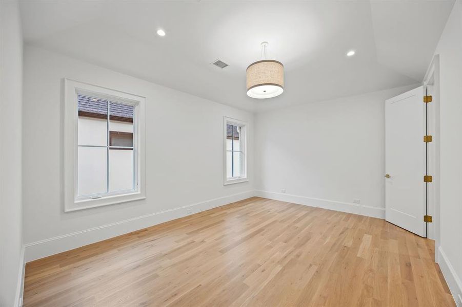 Spacious, unfurnished interior of a new home in , Dallas (Image 24). Spacious, unfurnished interior of a new home in , Dallas (Image 24).